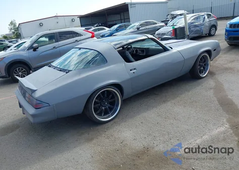 1981 Chevrolet Camaro Berlinetta из США, поврежденный, VIN 1G1AS87A4BL105775